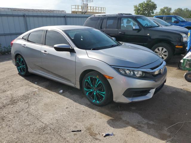 Photo 4 from auction – 2016 HONDA CIVIC LX with VIN 2HGFC2F50GH548930