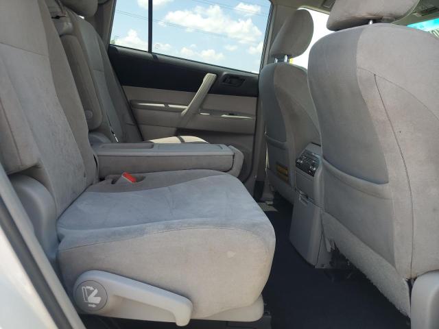 Photo 11 from auction – 2012 TOYOTA HIGHLANDER with VIN 5TDBK3EH2CS135002