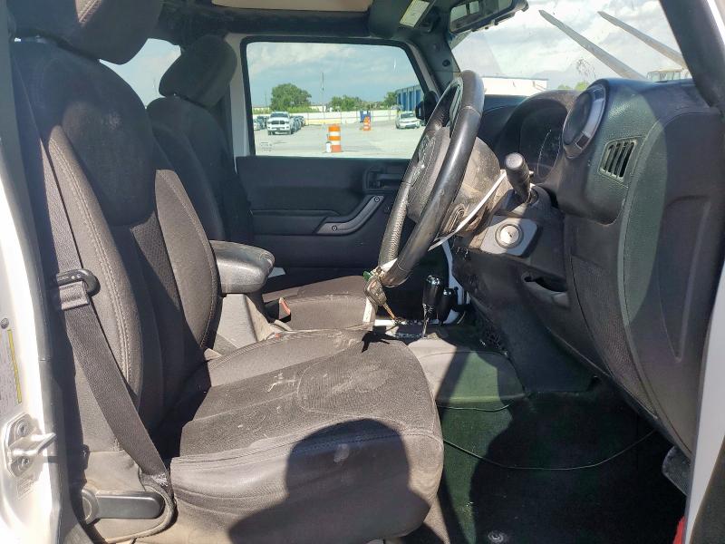 Photo 7 from auction – 2017 JEEP WRANGLER U with VIN 1C4BJWKG6HL740147