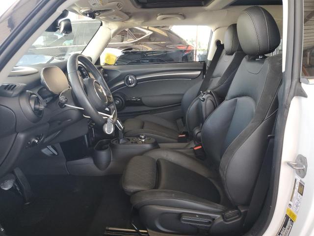 Photo 7 from auction – 2023 MINI COOPER SE with VIN WMW13DJ01P2T81595