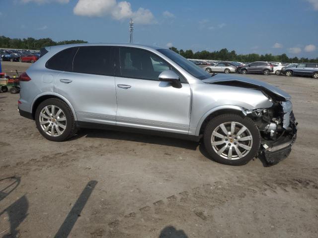 Photo 4 from auction – 2017 PORSCHE CAYENNE with VIN WP1AA2A25HKA80312