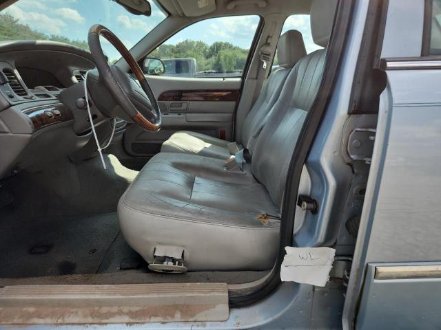 Photo 12 from auction – 2004 MERCURY GRAND MARQ with VIN 2MEFM75W04X641529
