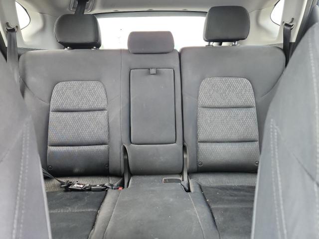 Photo 10 from auction – 2017 HYUNDAI TUCSON SE with VIN KM8J23A43HU473909