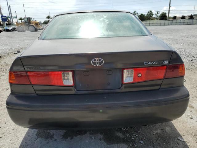 Photo 6 from auction – 2000 TOYOTA CAMRY CE with VIN 4T1BG22K6YU752932