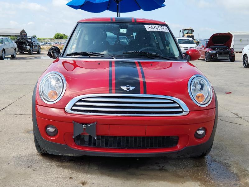 Photo 5 from auction – 2008 MINI COOPER with VIN WMWMF33518TU65547