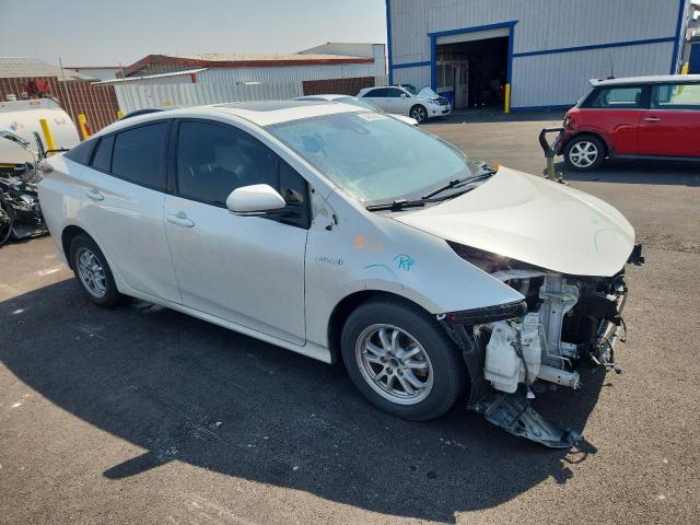 Photo 4 from auction – 2017 TOYOTA PRIUS with VIN JTDKARFU9H3044514