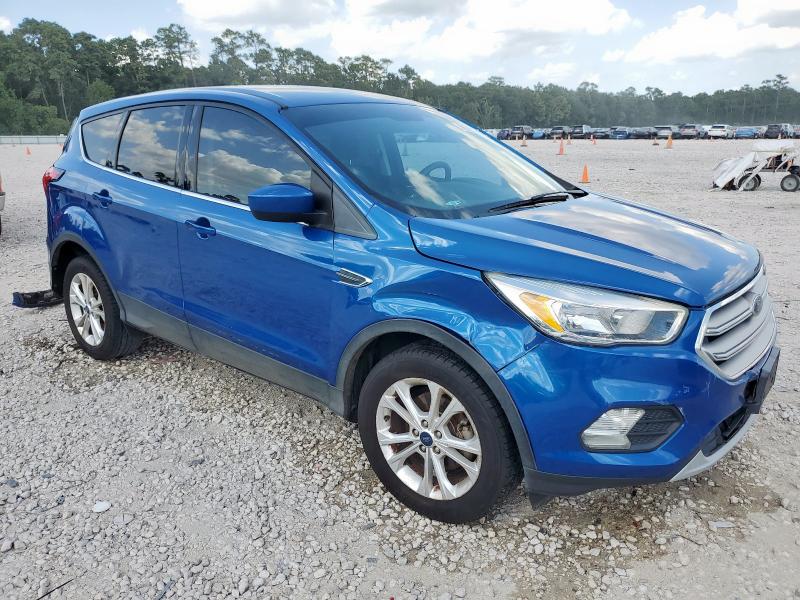 Photo 4 from auction – 2019 FORD ESCAPE SE with VIN 1FMCU0GD1KUA41299