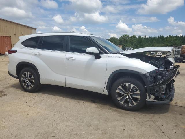 Photo 4 from auction – 2023 TOYOTA HIGHLANDER with VIN 5TDKDRAH6PS040919