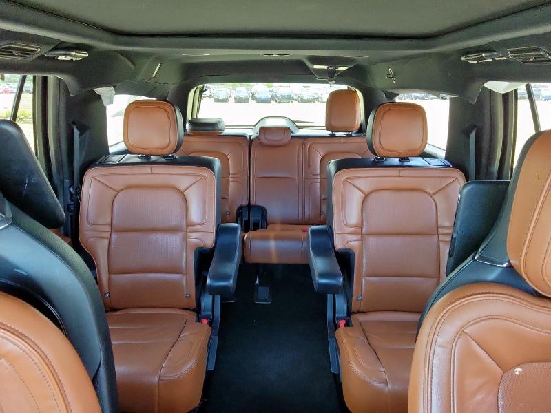 Photo 10 from auction – 2018 LINCOLN NAVIGATOR with VIN 5LMJJ3LT3JEL18815