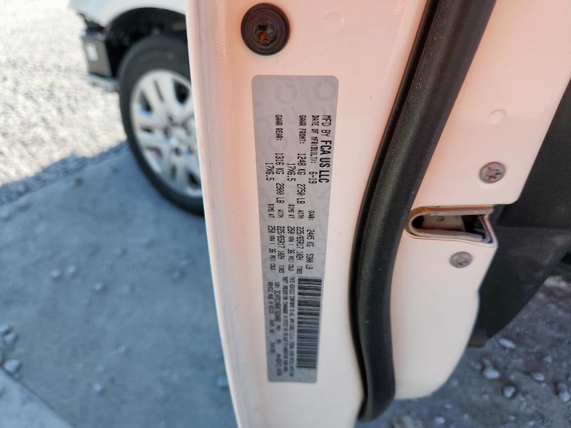 Photo 14 from auction – 2019 DODGE JOURNEY SE with VIN 3C4PDCAB0KT820802