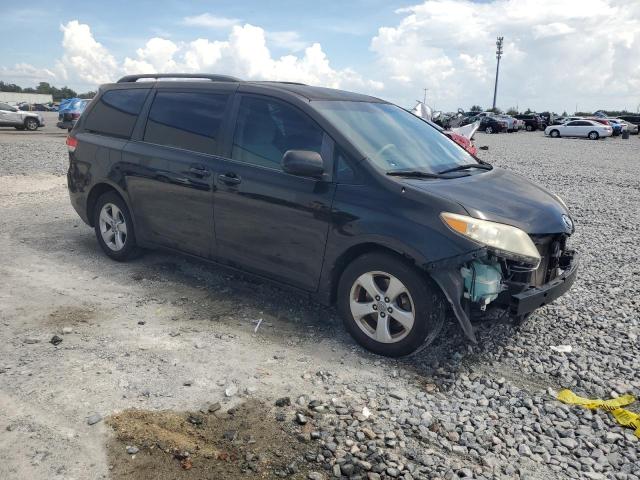 Photo 4 from auction – 2011 TOYOTA SIENNA LE with VIN 5TDKK3DC8BS023387