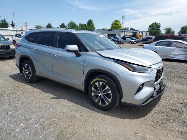 Photo 4 from auction – 2023 TOYOTA HIGHLANDER with VIN 5TDKDRAH4PS012066