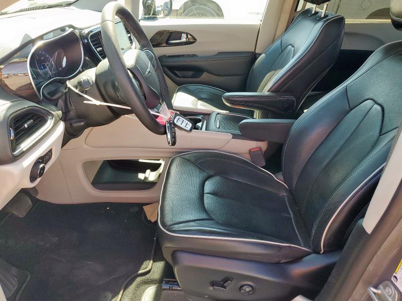 Photo 7 from auction – 2023 CHRYSLER PACIFICA LIMITED with VIN 2C4RC1GG3PR552406