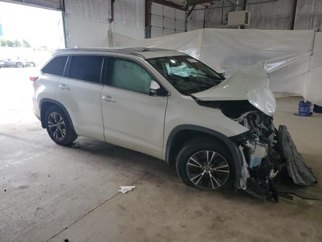 Photo 4 from auction – 2016 TOYOTA HIGHLANDER with VIN 5TDJKRFH9GS287930