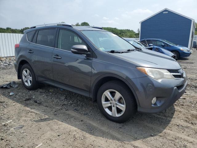 Photo 4 from auction – 2014 TOYOTA RAV4 XLE with VIN JTMRFREV9ED048921