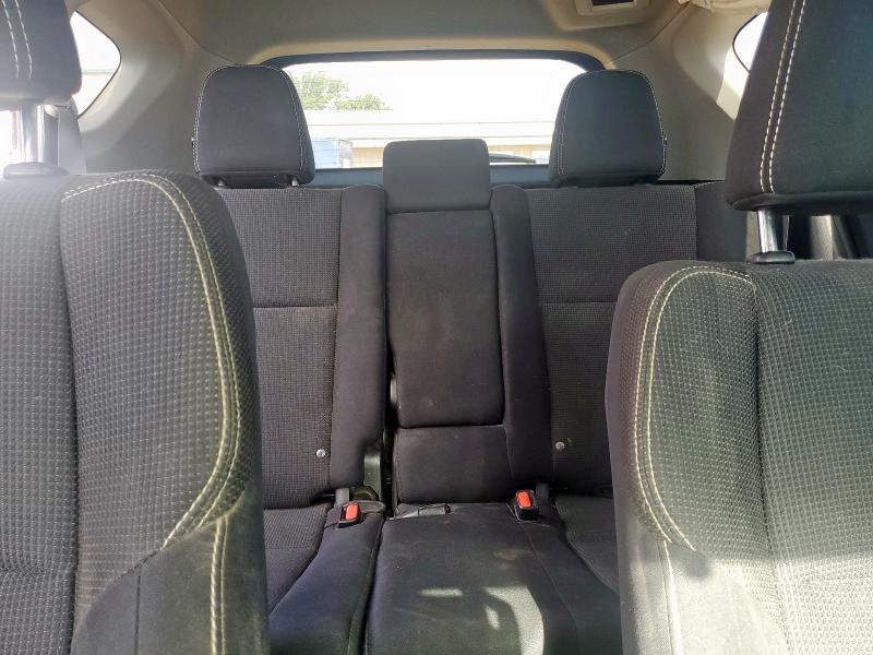 Photo 10 from auction – 2017 TOYOTA RAV4 XLE with VIN 2T3WFREV7HW376929