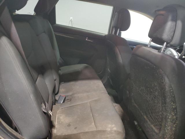 Photo 11 from auction – 2013 KIA SORENTO LX with VIN 5XYKTCA64DG313489