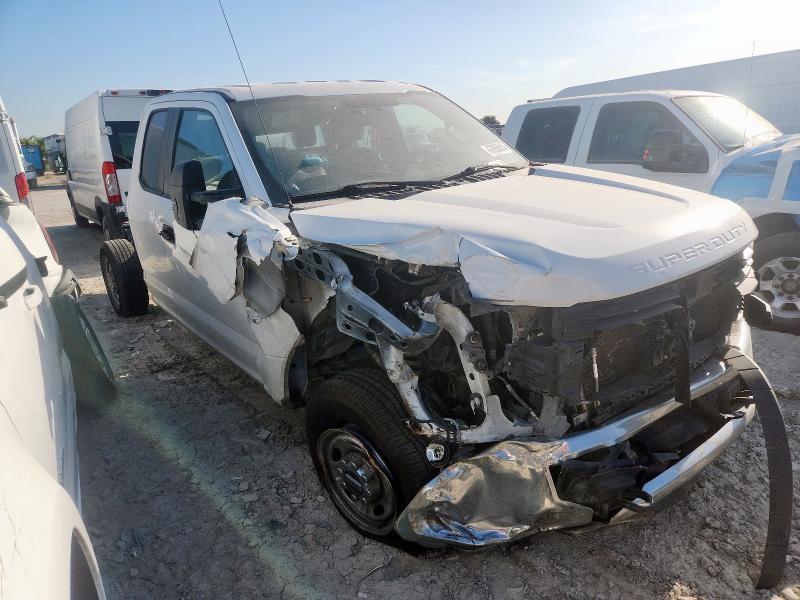 Photo 4 from auction – 2018 FORD F350 with VIN 1FD8X3A64JEC67600