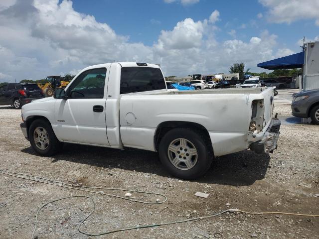 Photo 2 from auction – 2000 CHEVROLET SILVERADO with VIN 1GCEC14V8YZ305276