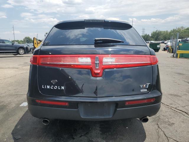 Photo 6 from auction – 2017 LINCOLN MKT with VIN 2LMHJ5NK9HBL00749