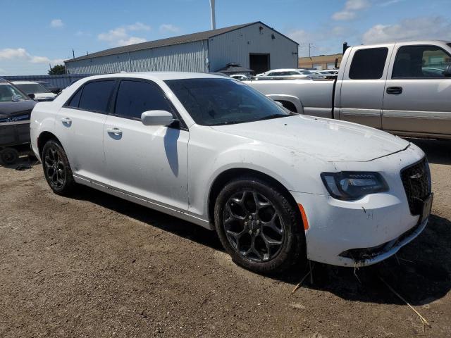 Photo 4 from auction – 2019 CHRYSLER 300 S with VIN 2C3CCAGG9KH594992