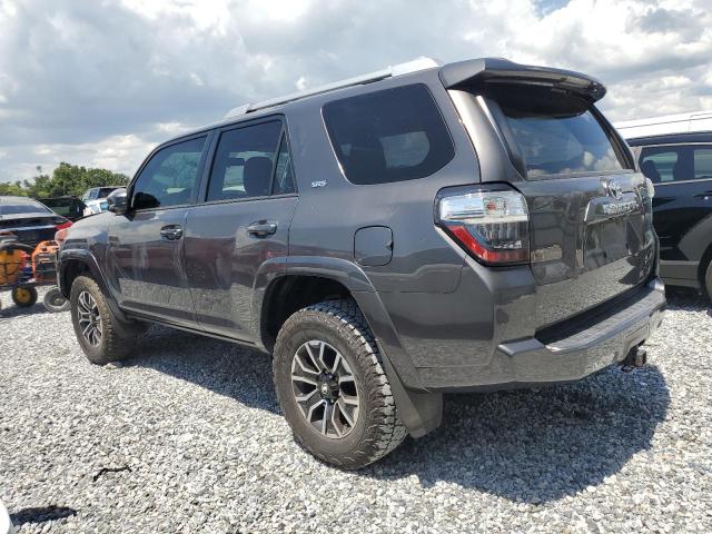 Photo 2 from auction – 2018 TOYOTA 4RUNNER SR with VIN JTEBU5JR9J5579884