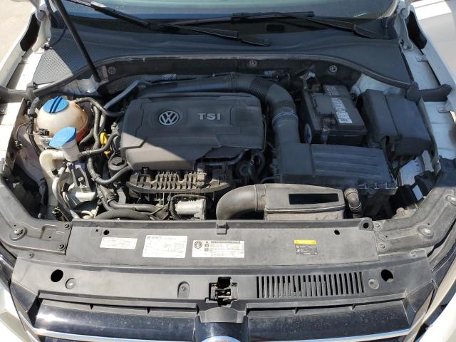 Photo 11 from auction – 2015 VOLKSWAGEN PASSAT S with VIN 1VWAT7A3XFC024744