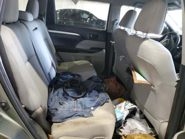 Photo 11 from auction – 2016 TOYOTA HIGHLANDER with VIN 5TDBKRFH9GS341277