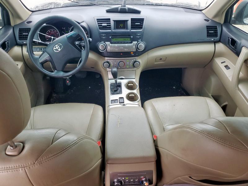 Photo 8 from auction – 2011 TOYOTA HIGHLANDER with VIN 5TDZK3EHXBS040586