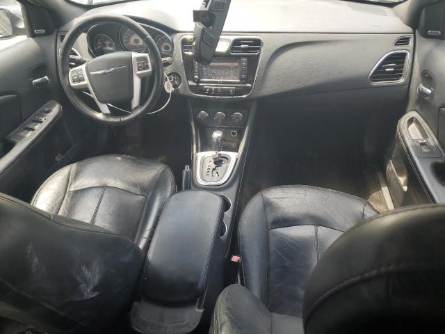 Photo 8 from auction – 2013 CHRYSLER 200 LIMITED with VIN 1C3CCBCGXDN577401