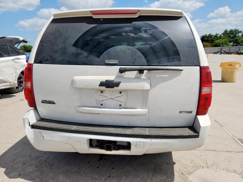 Photo 6 from auction – 2013 CHEVROLET SUBURBAN C1500 LS with VIN 1GNSCHE09DR132934