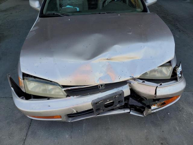 Photo 11 from auction – 1997 HONDA ACCORD EX with VIN 1HGCD566XVA195571