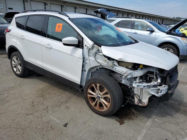 Photo 4 from auction – 2017 FORD ESCAPE SE with VIN 1FMCU9G92HUD68271