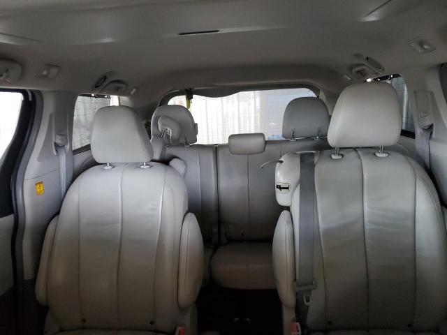 Photo 10 from auction – 2013 TOYOTA SIENNA XLE with VIN 5TDYK3DC8DS335433