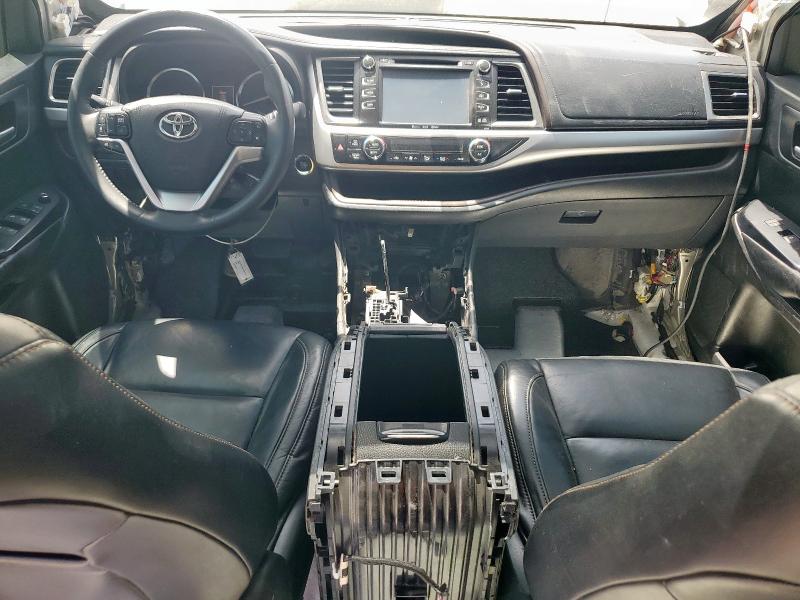Photo 8 from auction – 2016 TOYOTA HIGHLANDER with VIN 5TDKKRFH0GS149634