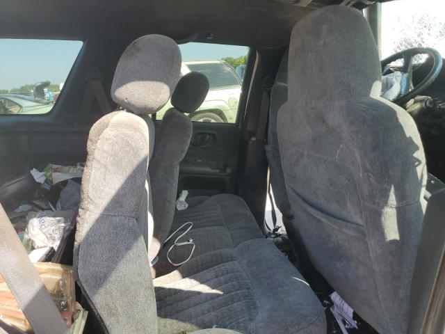 Photo 10 from auction – 2000 CHEVROLET BLAZER with VIN 1GNDT13W7Y2169132