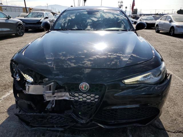 Photo 5 from auction – 2017 ALFA ROMEO GIULIA with VIN ZARFAEBNXH7551509