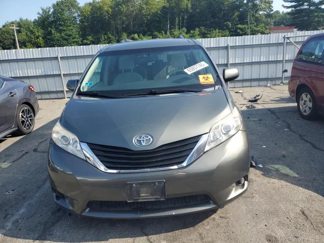Photo 5 from auction – 2014 TOYOTA SIENNA LE with VIN 5TDJK3DC0ES089402
