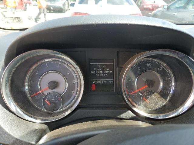 Photo 9 from auction – 2015 CHRYSLER TOWN & COU with VIN 2C4RC1CG3FR525940