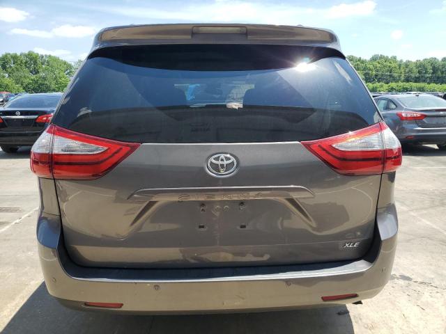 Photo 6 from auction – 2017 TOYOTA SIENNA XLE with VIN 5TDYZ3DC7HS888334