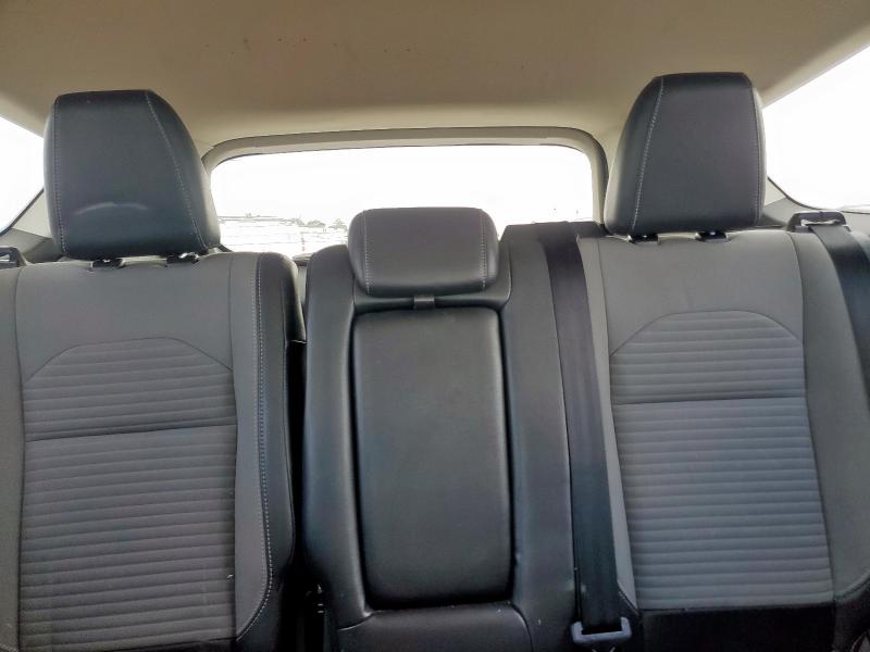 Photo 10 from auction – 2018 FORD ESCAPE SE with VIN 1FMCU0GD7JUB11399