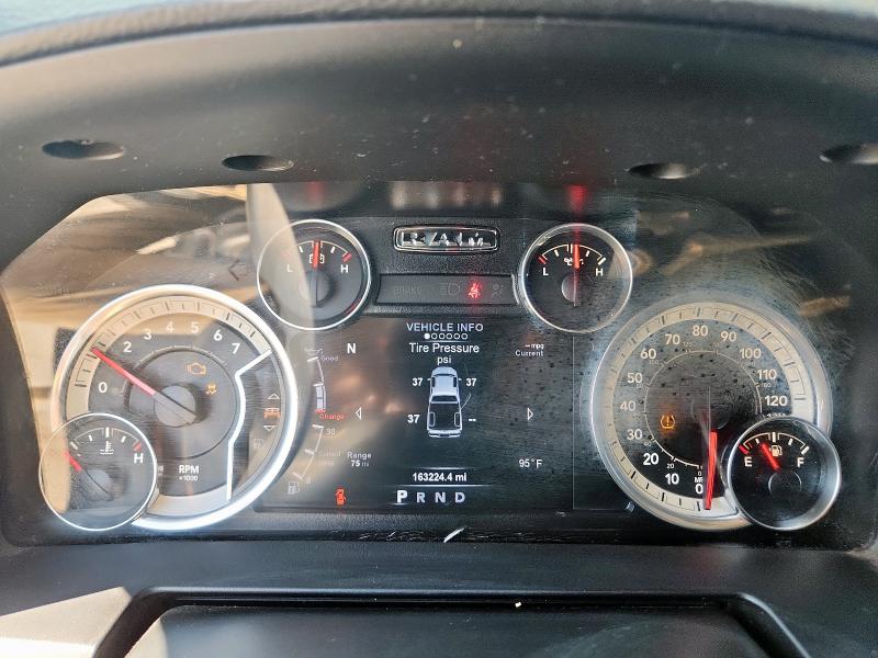 Photo 9 from auction – 2017 RAM 1500 LARAM with VIN 1C6RR6JT1HS747123