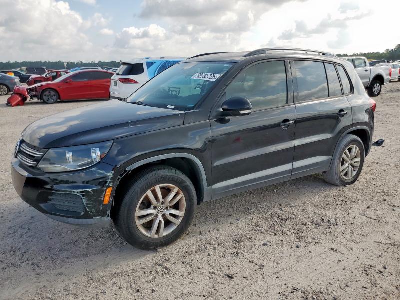 VOLKSWAGEN TIGUAN S 2015 with VIN WVGAV7AX7FW613681 - Photo from auction