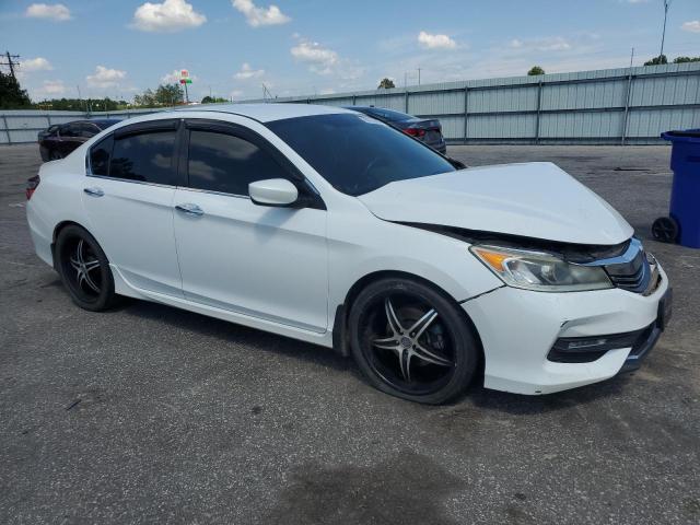 Photo 4 from auction – 2017 HONDA ACCORD SPO with VIN 1HGCR2F55HA059263