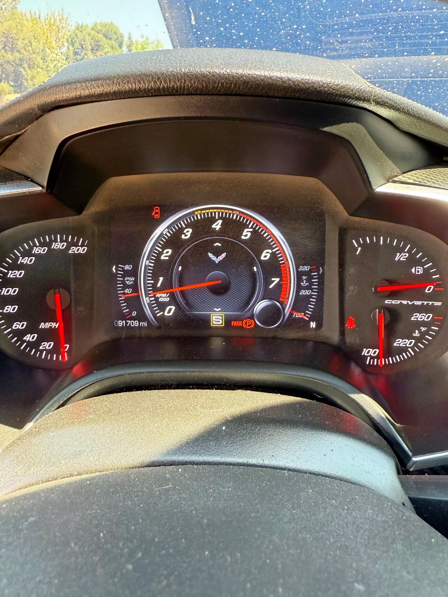 Photo 8 from auction – 2014 CHEVROLET CORVETTE S with VIN 1G1YJ2D74E5102617