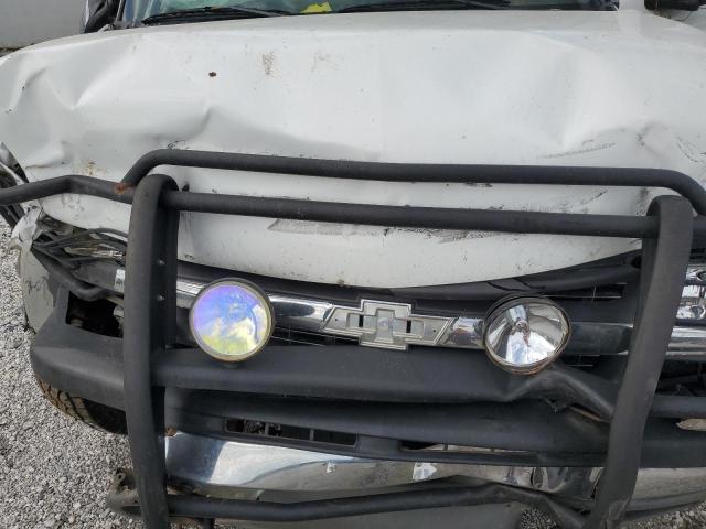 Photo 11 from auction – 2002 CHEVROLET SILVERADO with VIN 1GCGK13UX2F118425