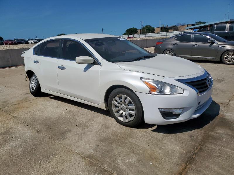 Photo 4 from auction – 2015 NISSAN ALTIMA 2.5 with VIN 1N4AL3AP0FN320686