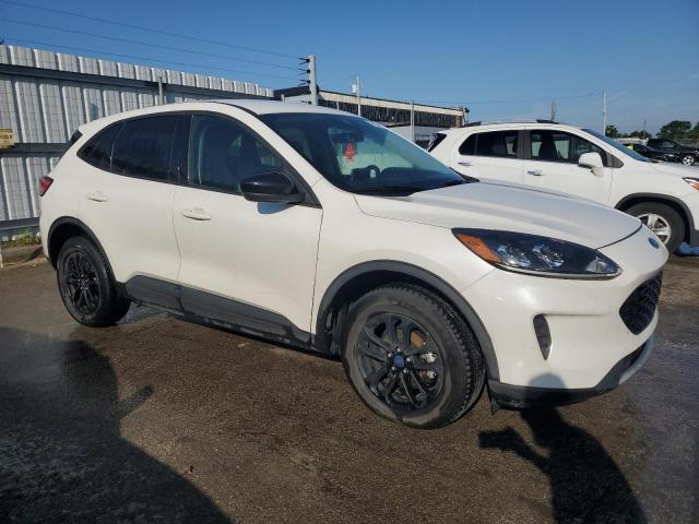 Photo 4 from auction – 2020 FORD ESCAPE SE with VIN 1FMCU9BZ3LUC56000