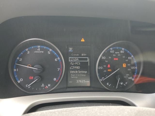 Photo 9 from auction – 2017 TOYOTA RAV4 XLE with VIN 2T3WFREV2HW352330
