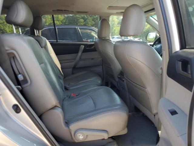 Photo 11 from auction – 2010 TOYOTA HIGHLANDER with VIN 5TDKK3EH3AS007283